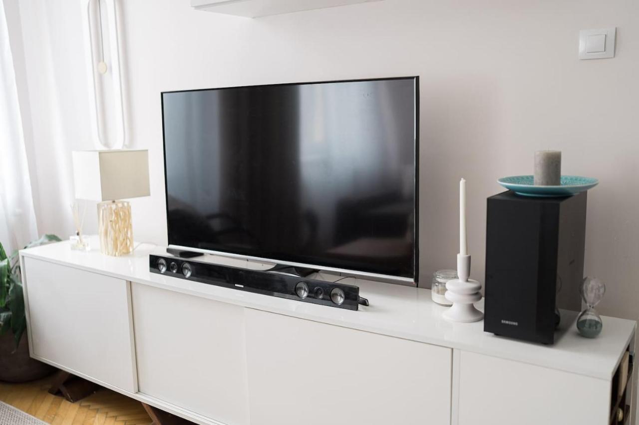 ブダペストSunrise Lounge Corvin 63M2 Acアパートメント エクステリア 写真